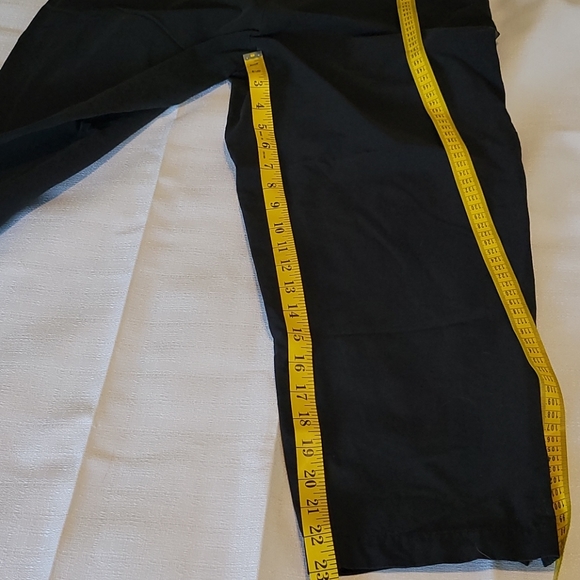 Adidas black vintage loose capris women's medium - Picture 5 of 10